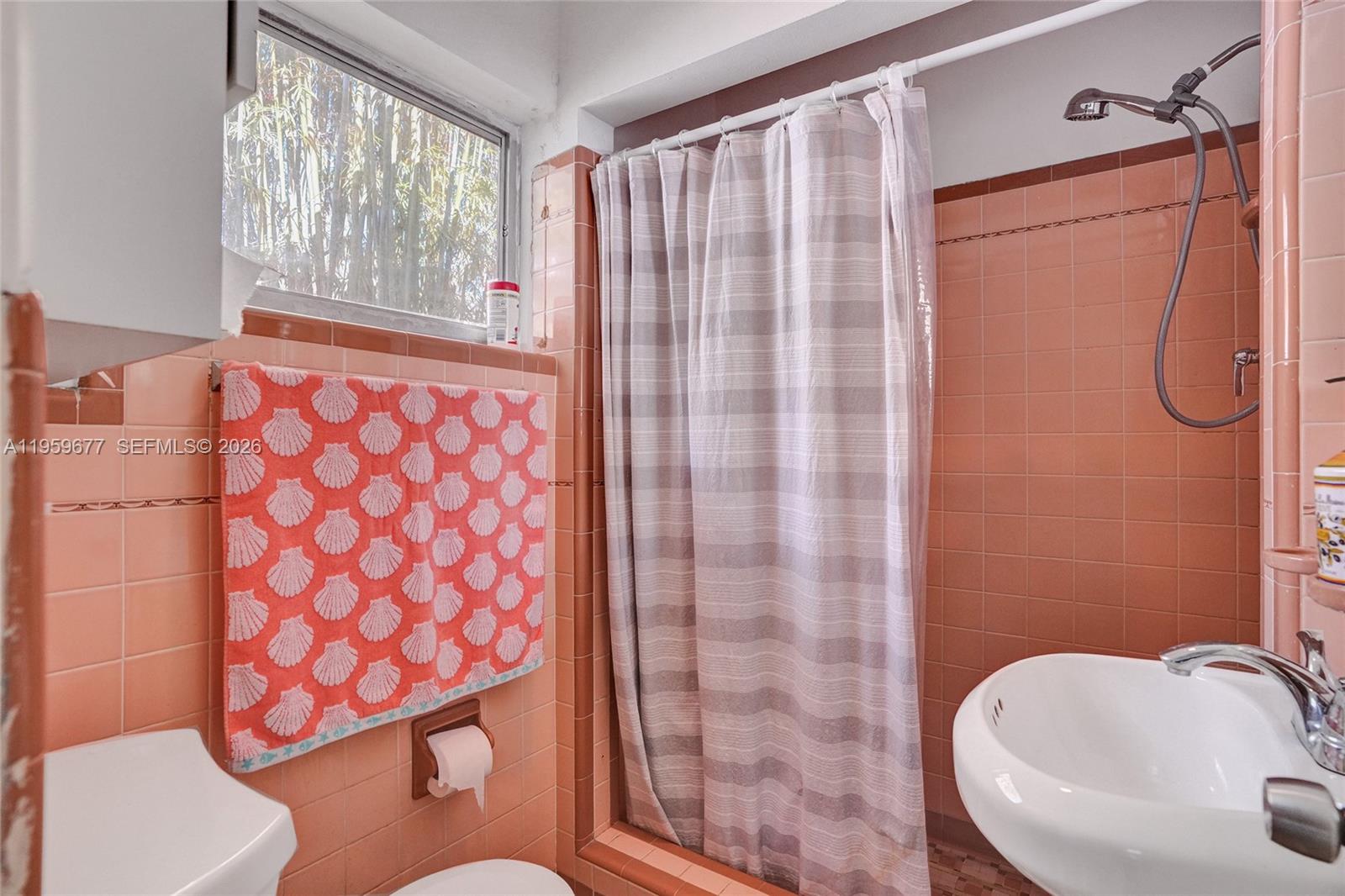 RIVERDALE - Residential