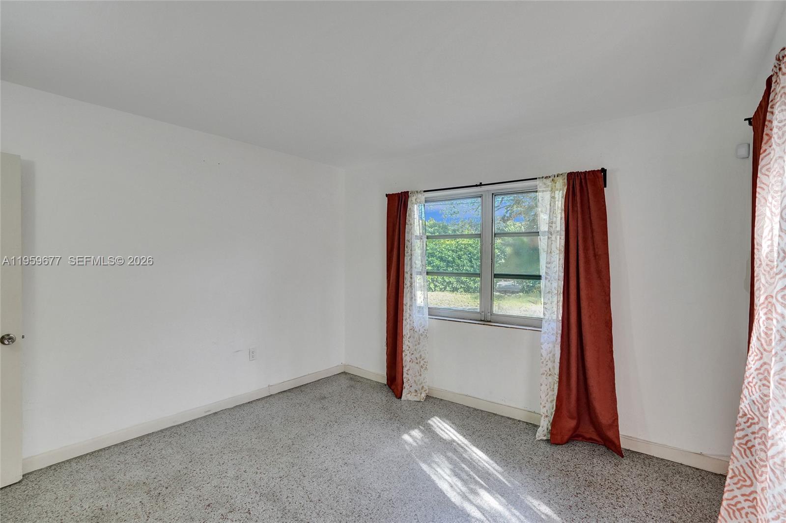 RIVERDALE - Residential