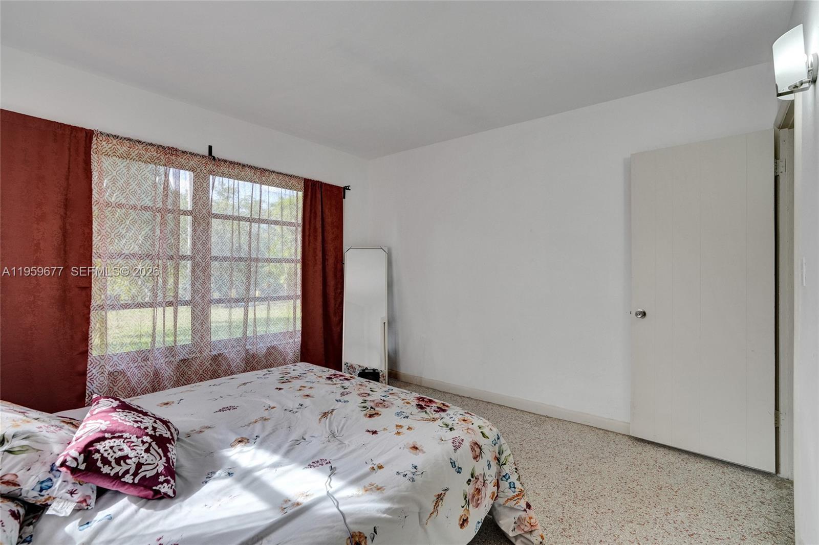 RIVERDALE - Residential