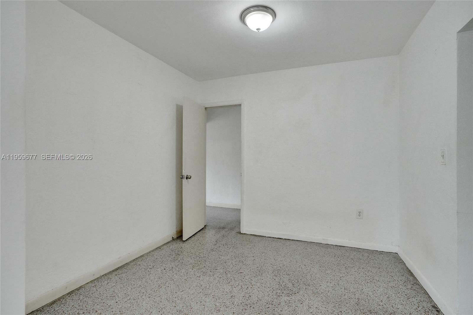 RIVERDALE - Residential