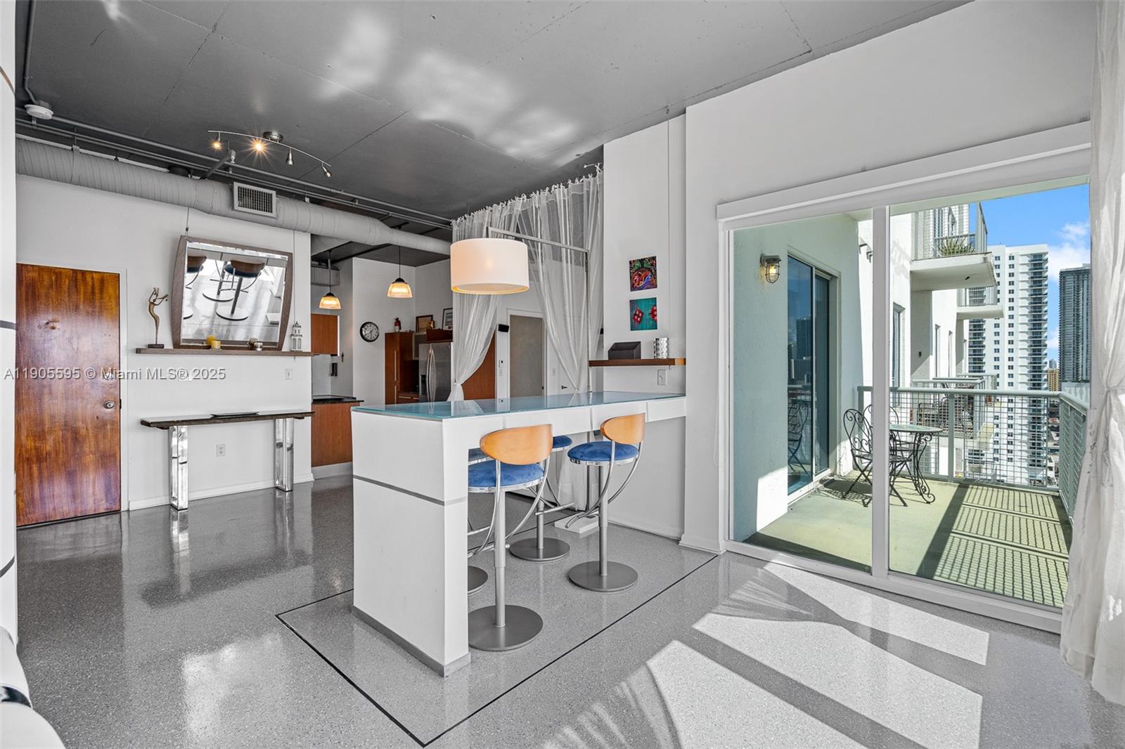 NEO CONDO - Residential Lease