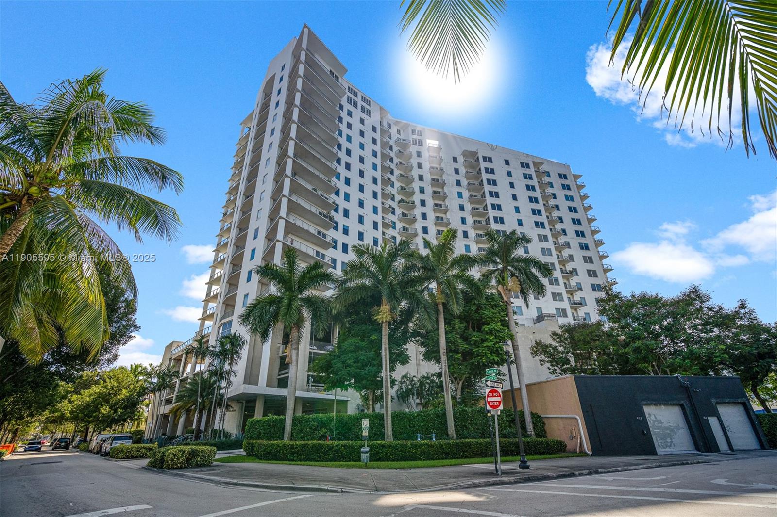 NEO CONDO - Residential Lease