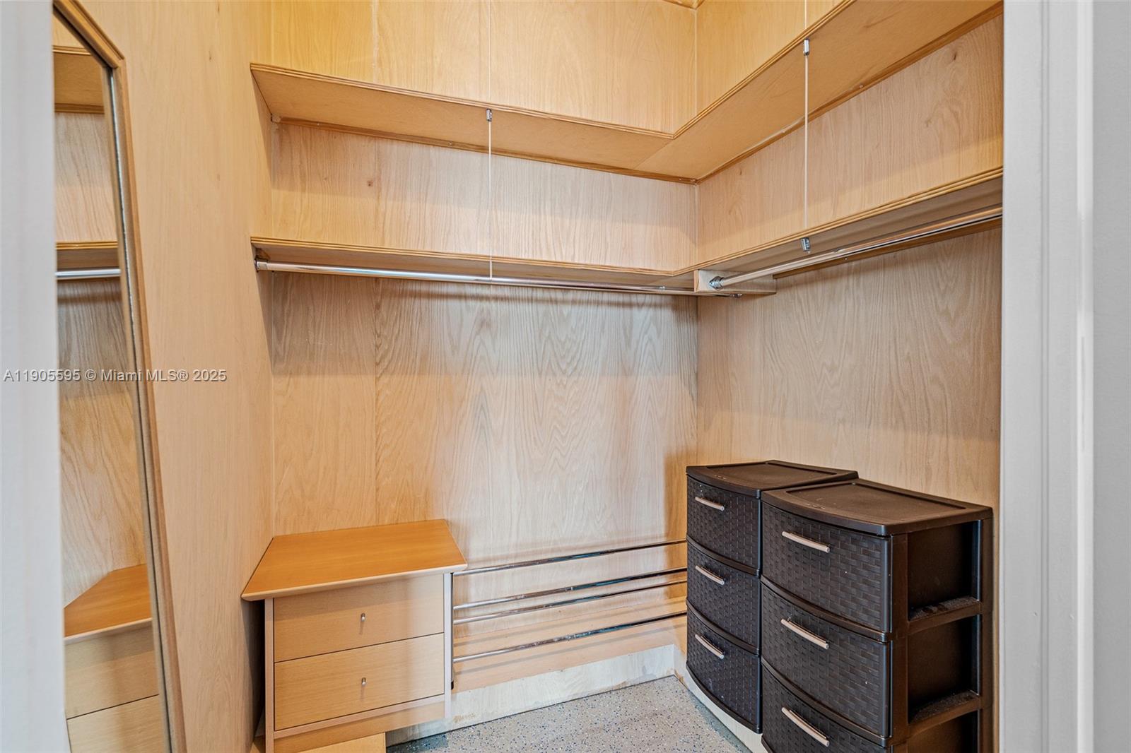 NEO CONDO - Residential Lease