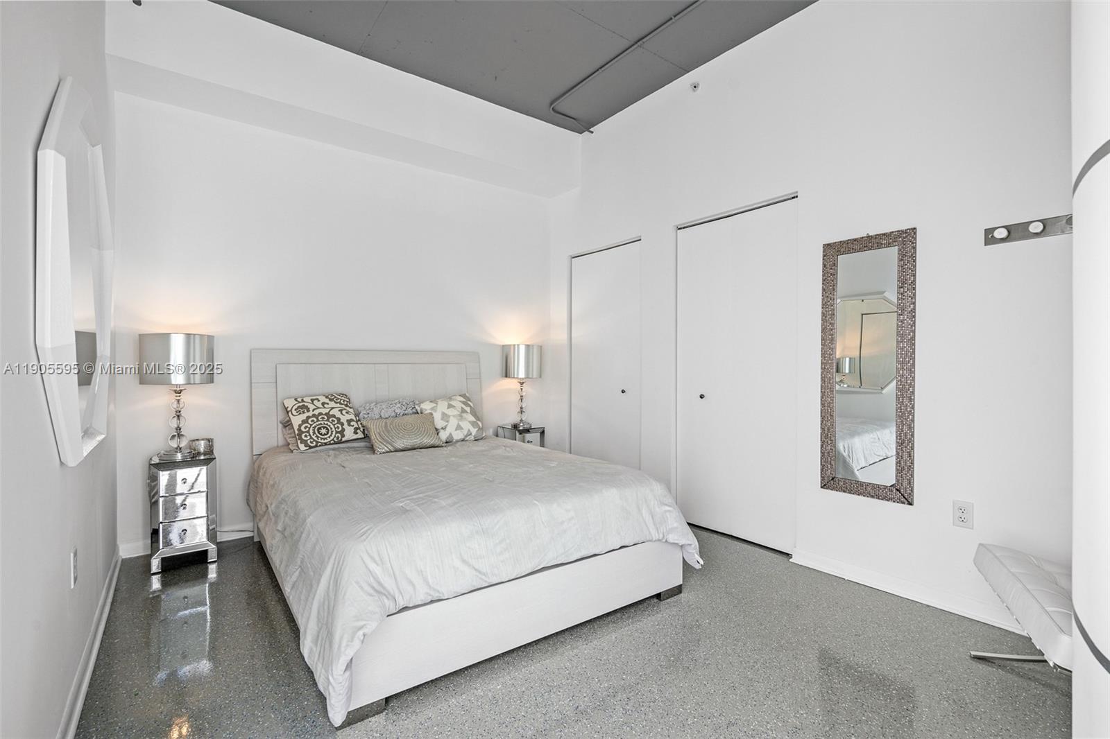 NEO CONDO - Residential Lease