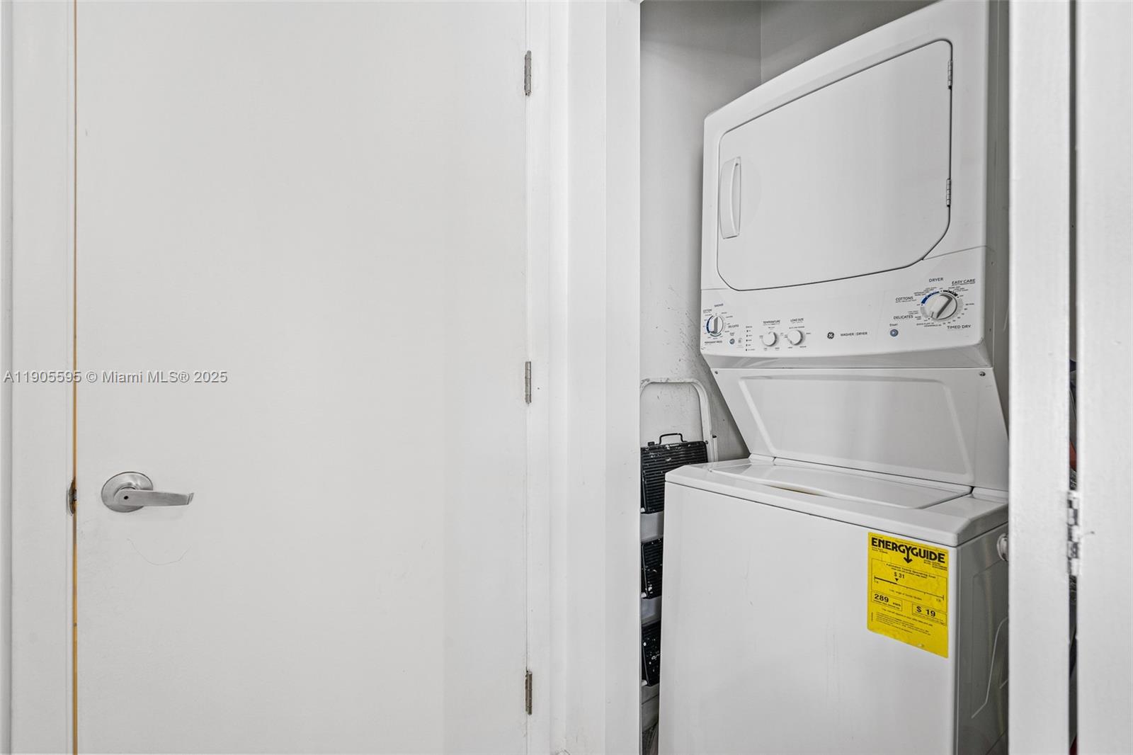 NEO CONDO - Residential Lease