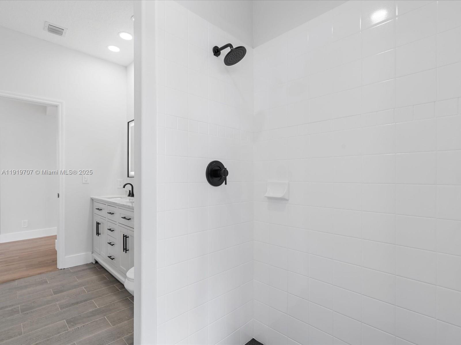 WINSTON TRAILS PAR 11 PH - Residential