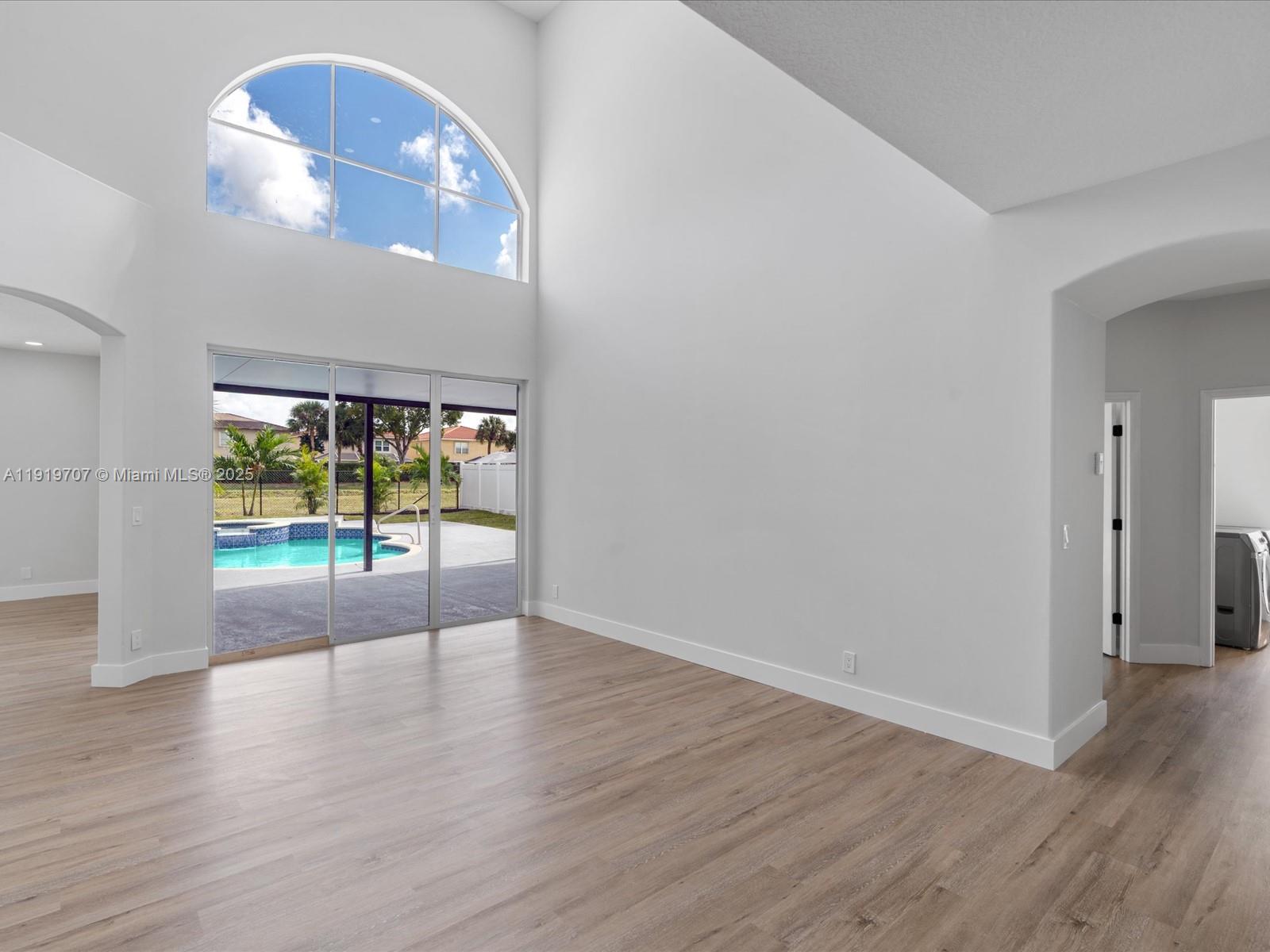 WINSTON TRAILS PAR 11 PH - Residential