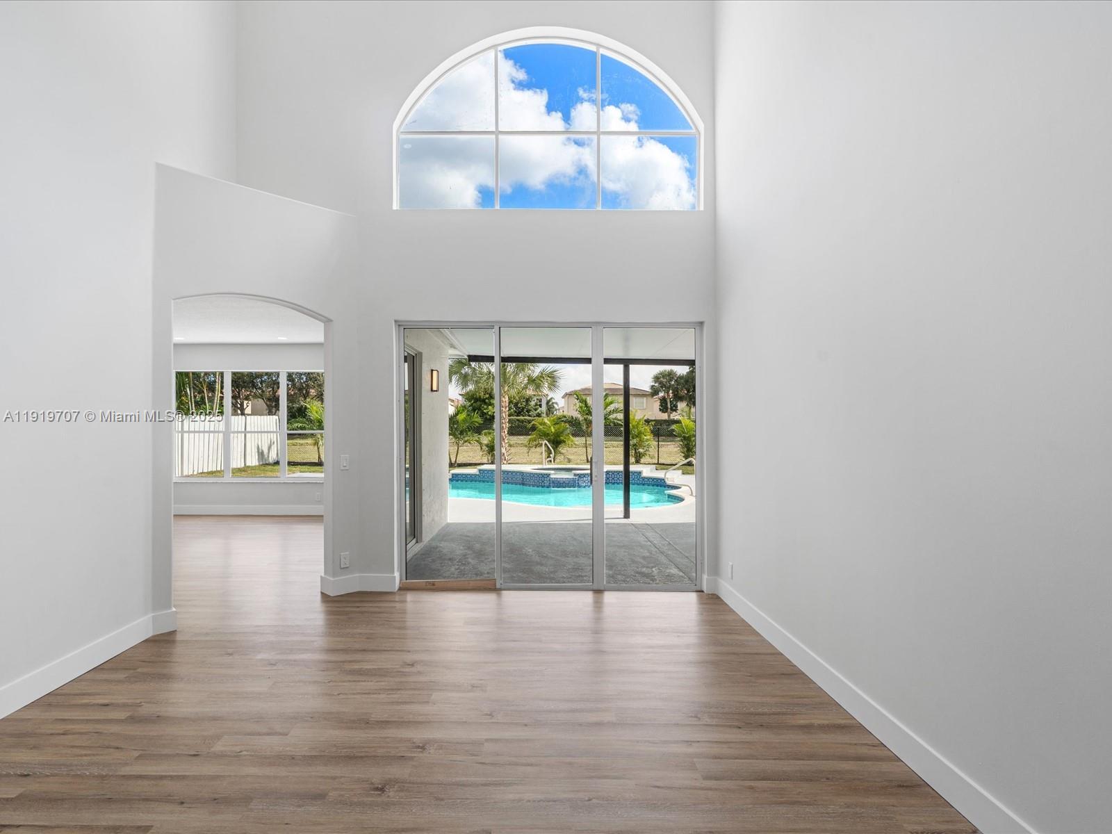 WINSTON TRAILS PAR 11 PH - Residential