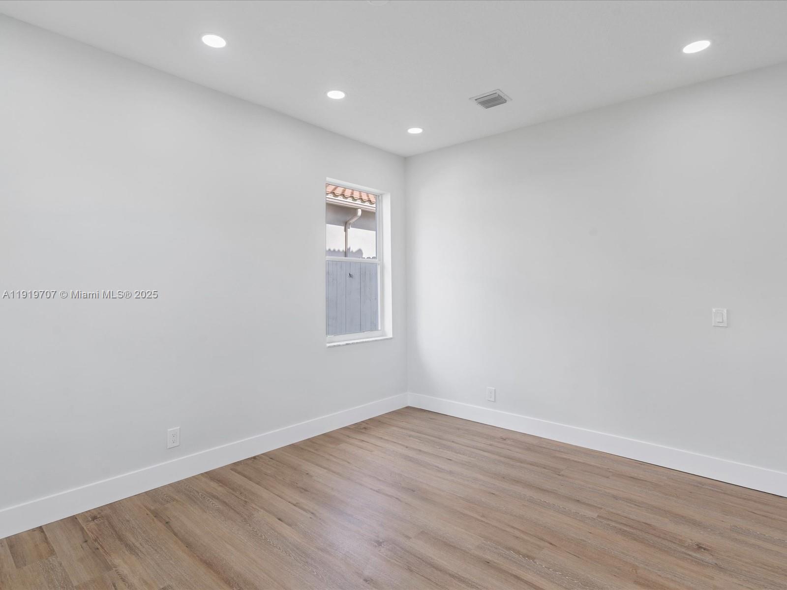 WINSTON TRAILS PAR 11 PH - Residential