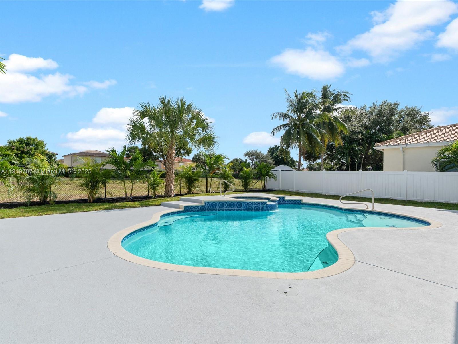 WINSTON TRAILS PAR 11 PH - Residential