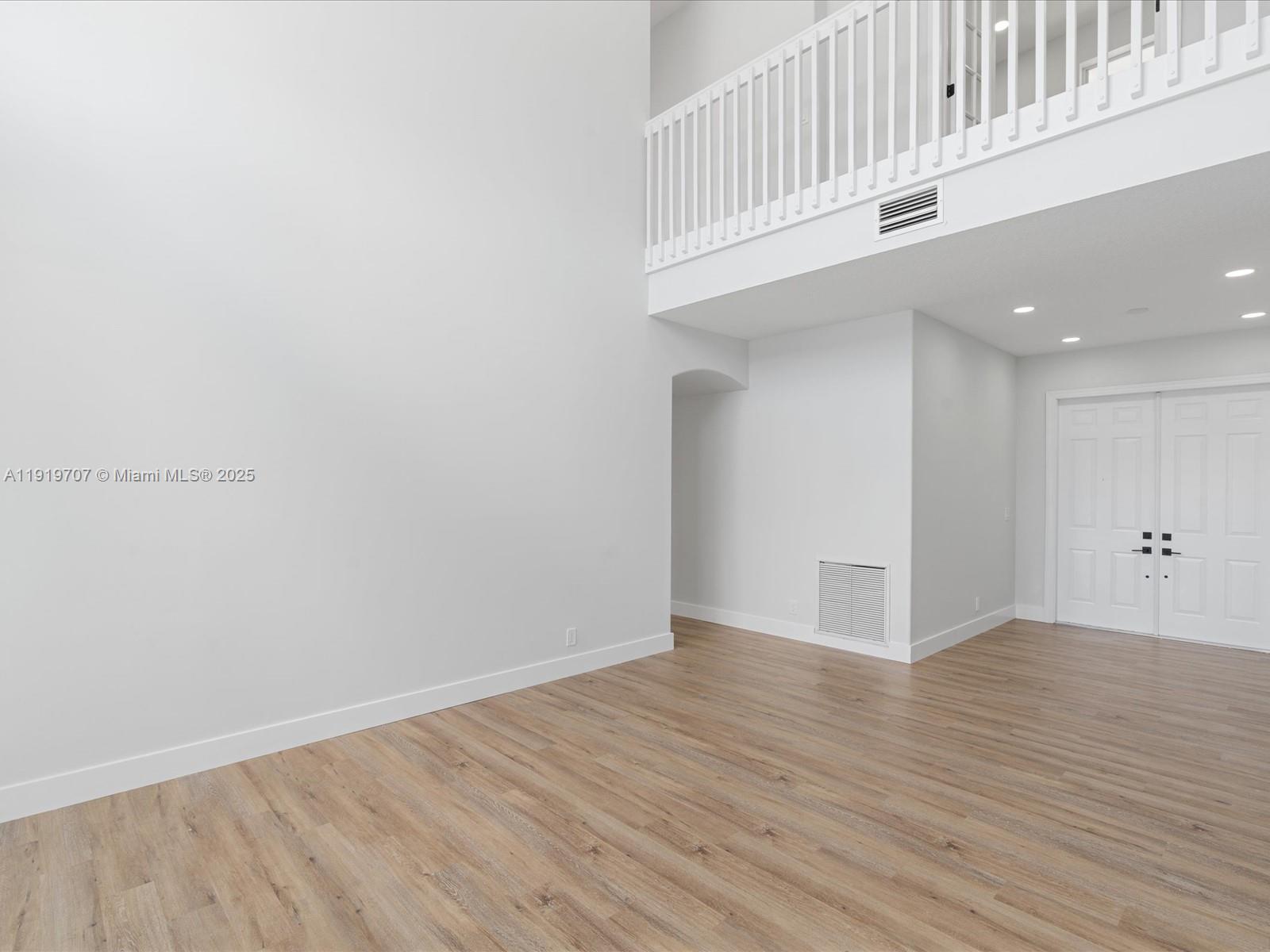 WINSTON TRAILS PAR 11 PH - Residential