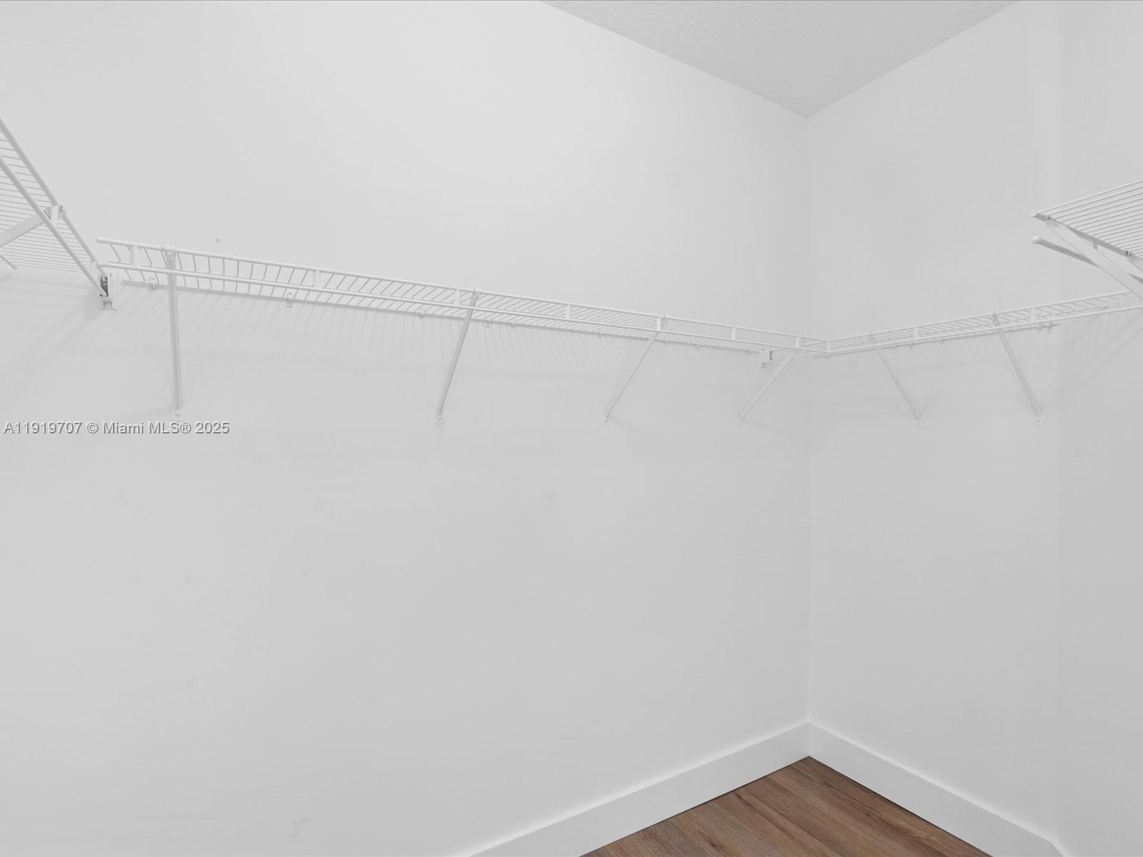 WINSTON TRAILS PAR 11 PH - Residential