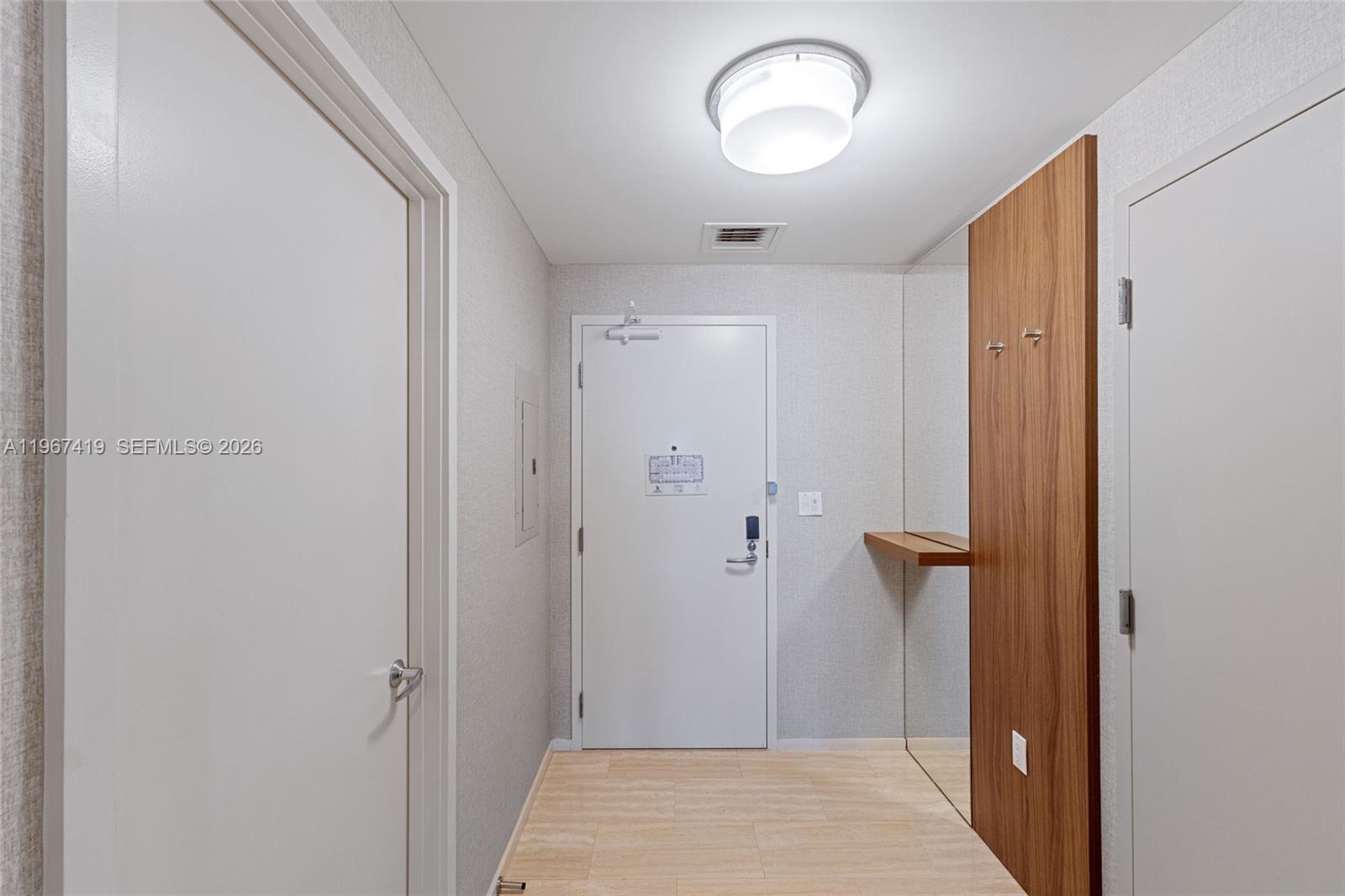 551 FLB CONDOMINIUM HOTEL - Residential