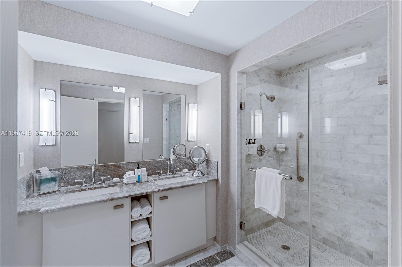 551 FLB CONDOMINIUM HOTEL - Residential