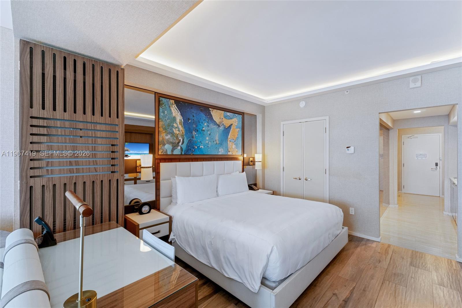 551 FLB CONDOMINIUM HOTEL - Residential