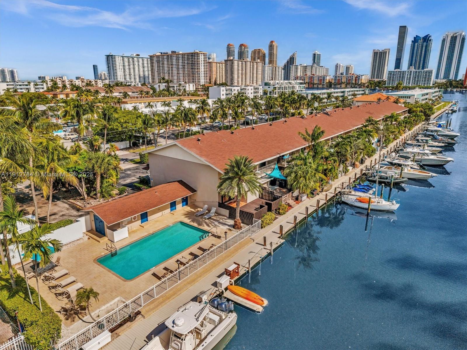 EASTERN SHORES - Residential