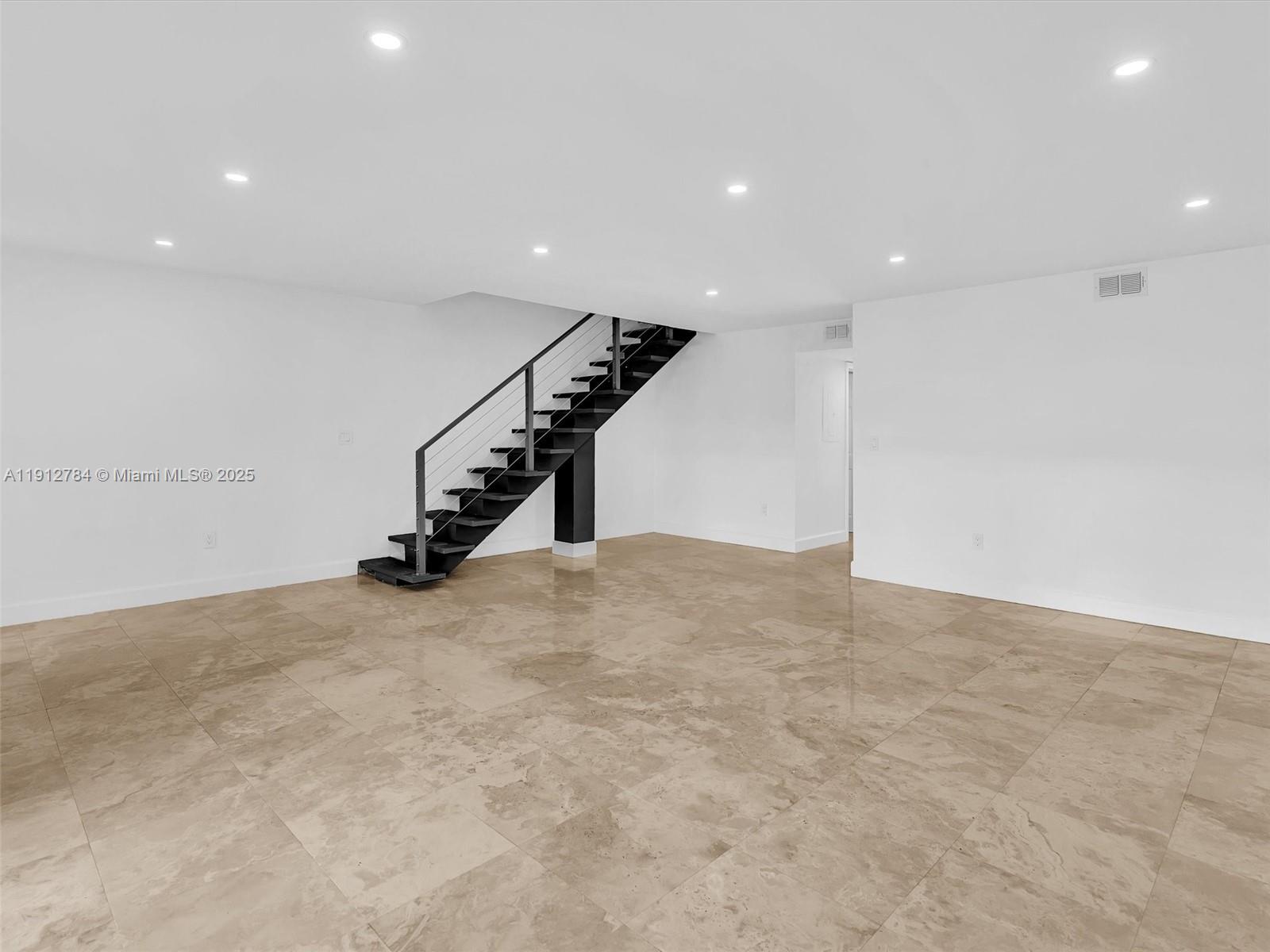 EASTERN SHORES - Residential