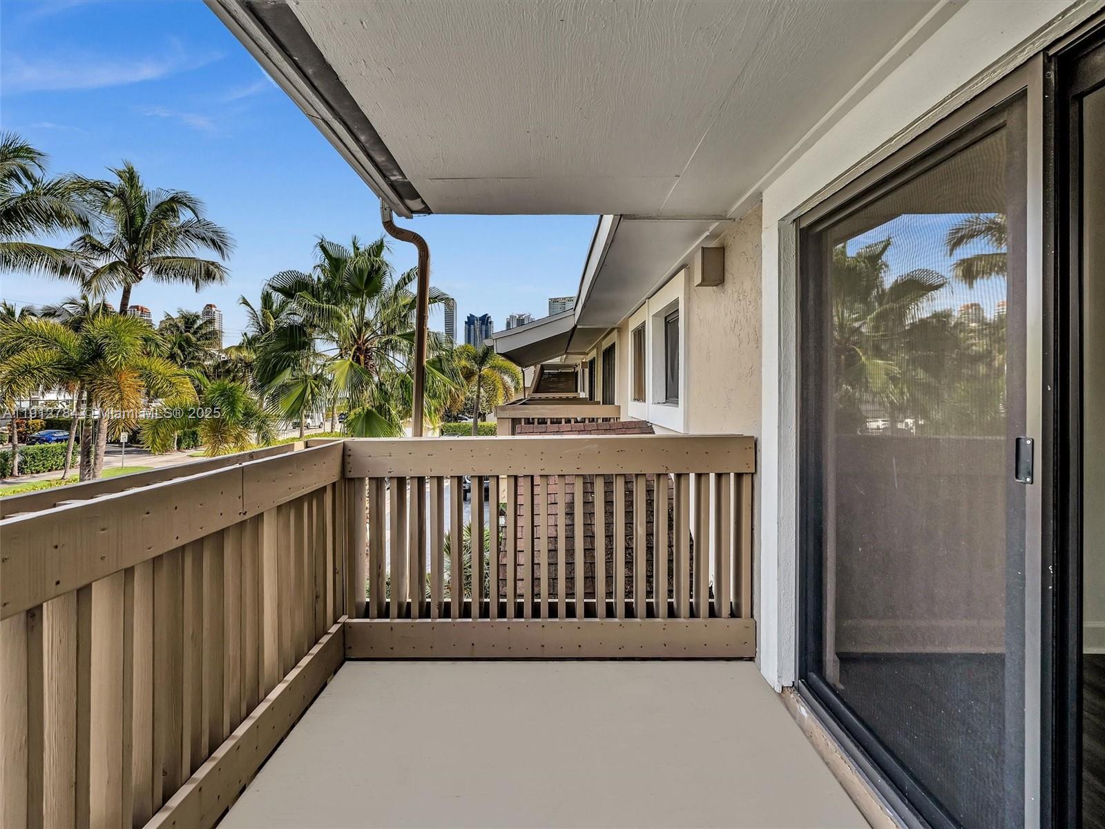 EASTERN SHORES - Residential