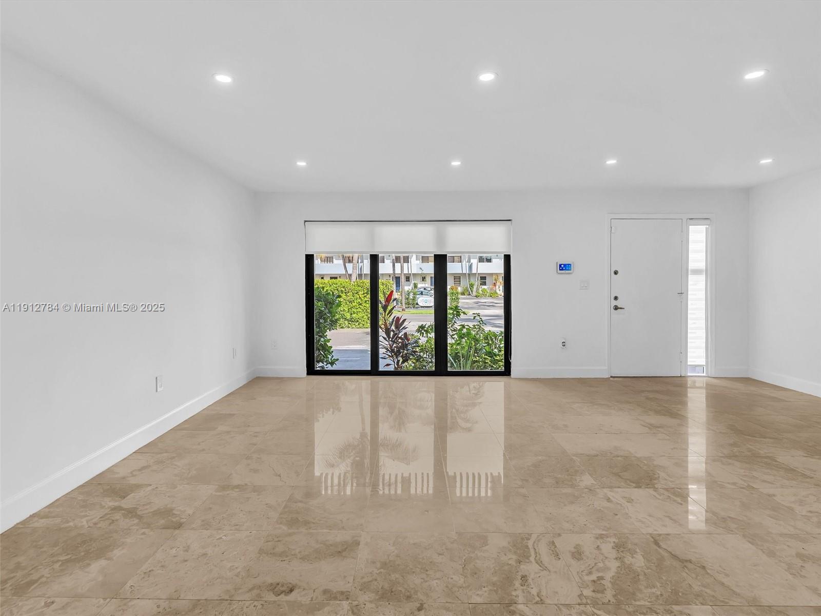 EASTERN SHORES - Residential