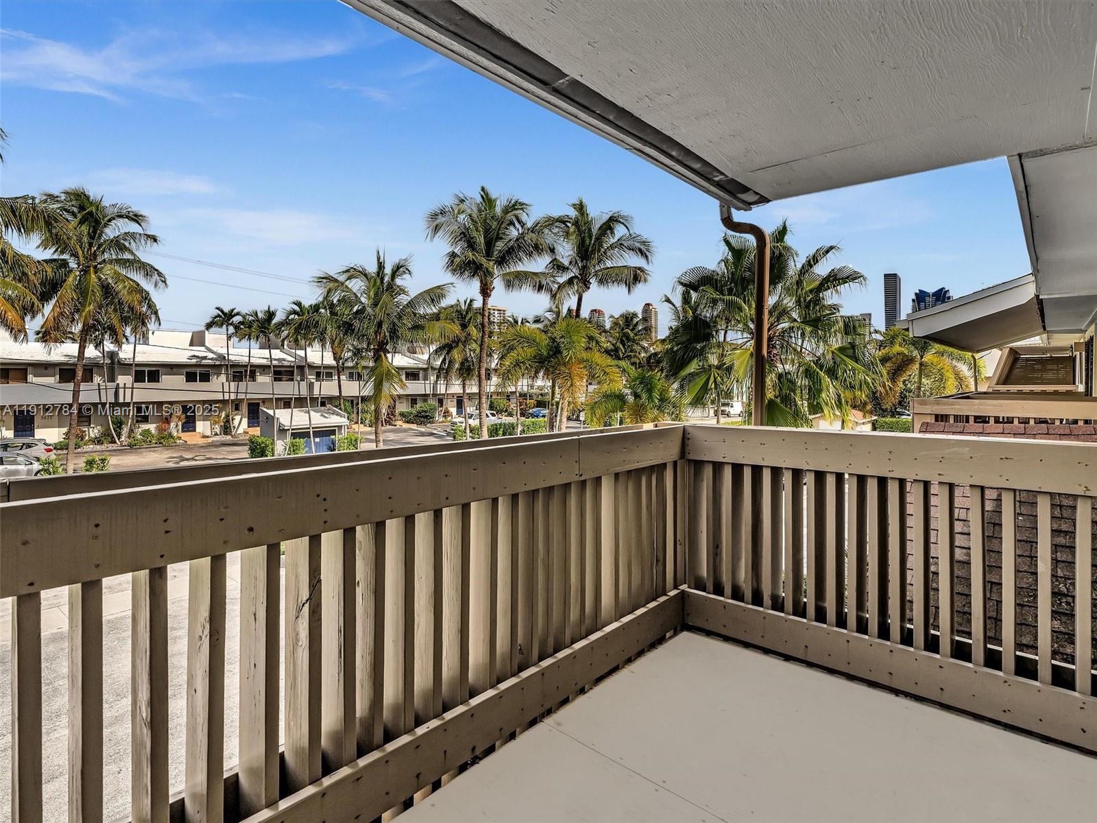 EASTERN SHORES - Residential