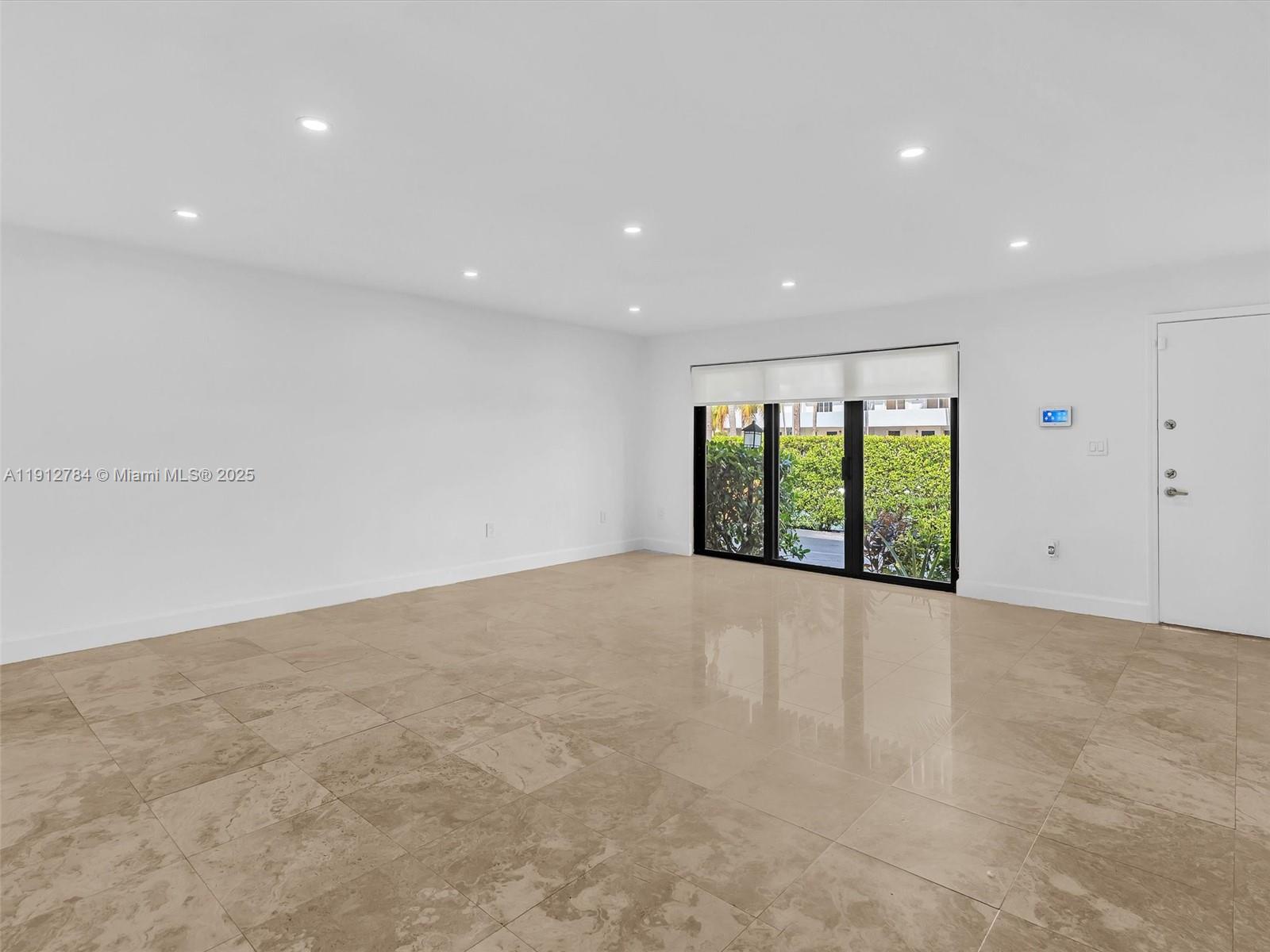 EASTERN SHORES - Residential