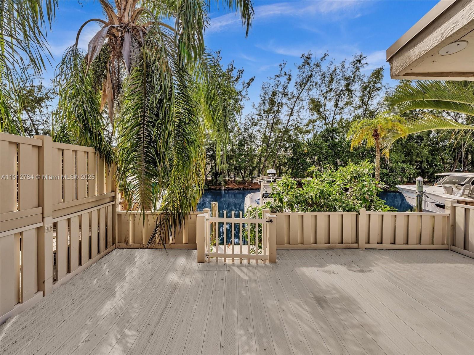 EASTERN SHORES - Residential