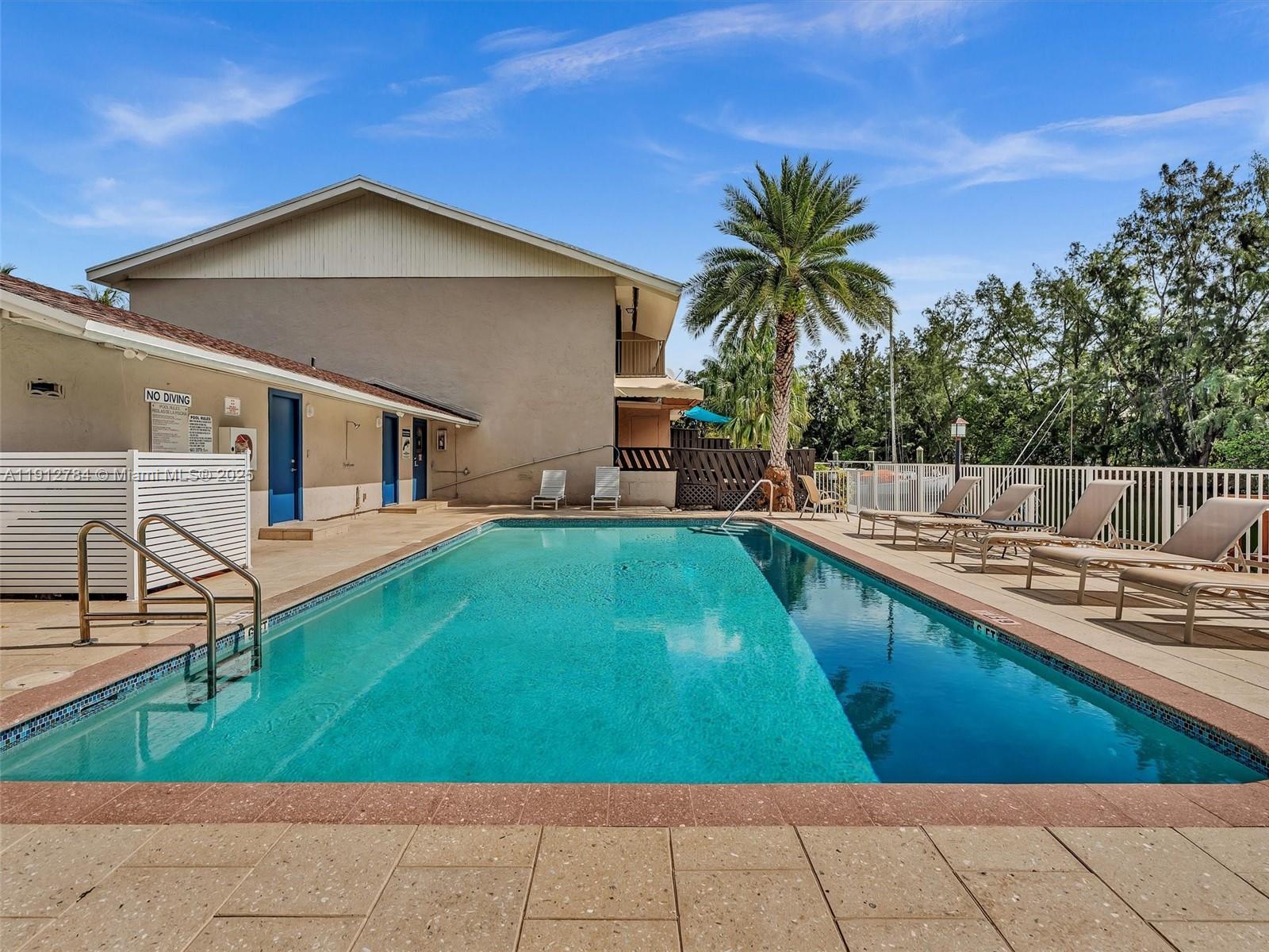 EASTERN SHORES - Residential