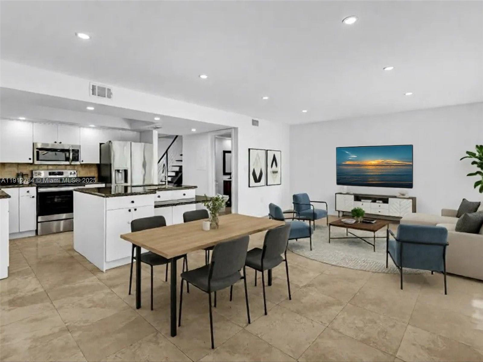 EASTERN SHORES - Residential