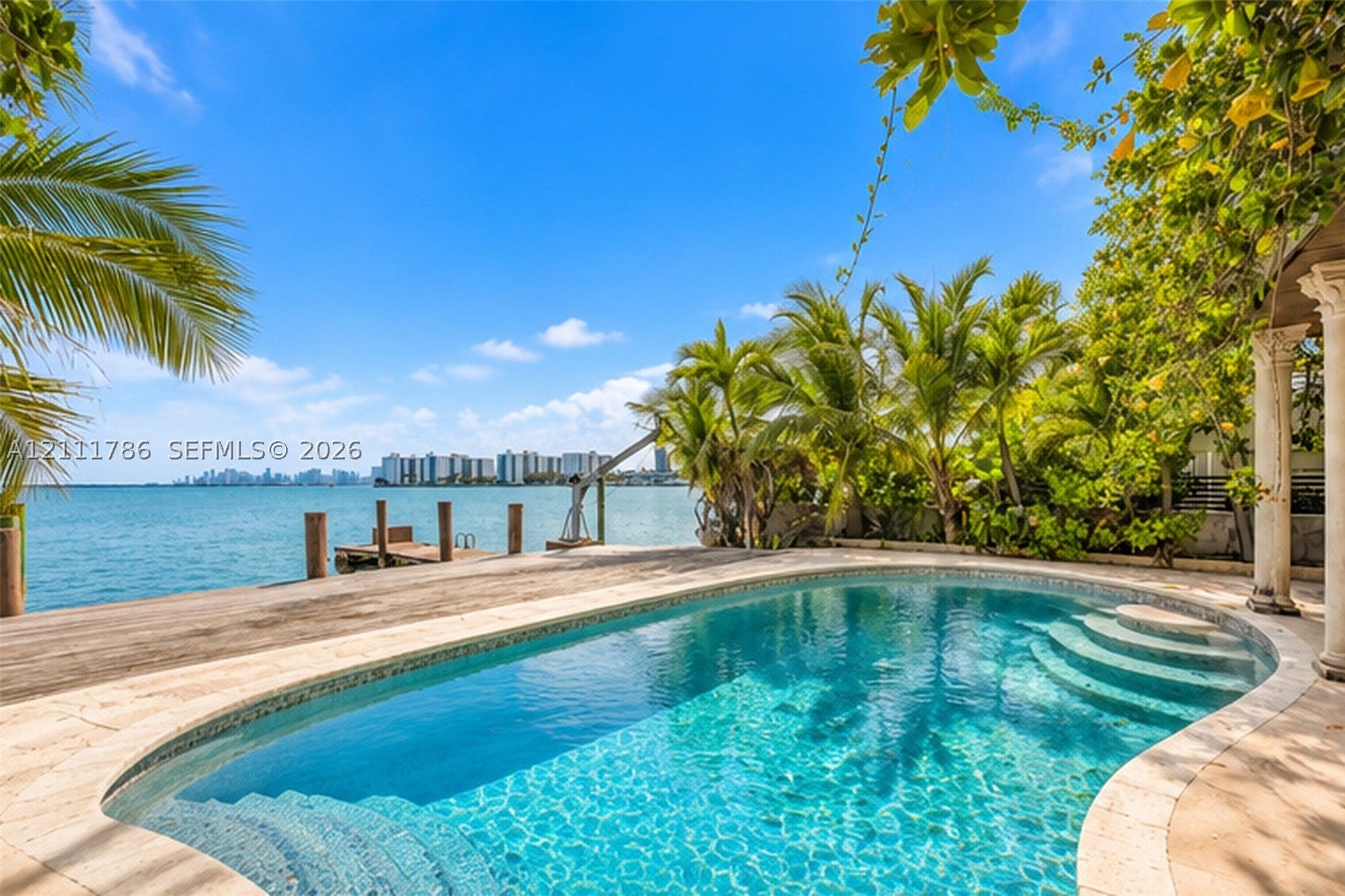 1920 Bay Dr