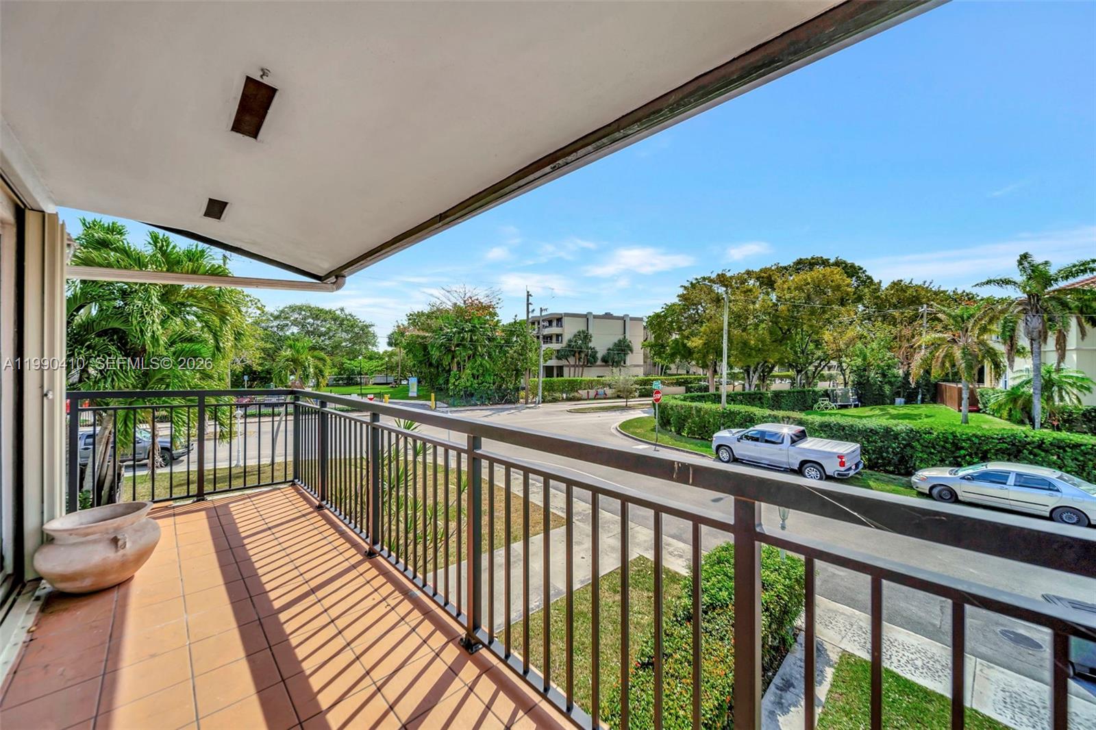 COLLONADE CONDO - Residential