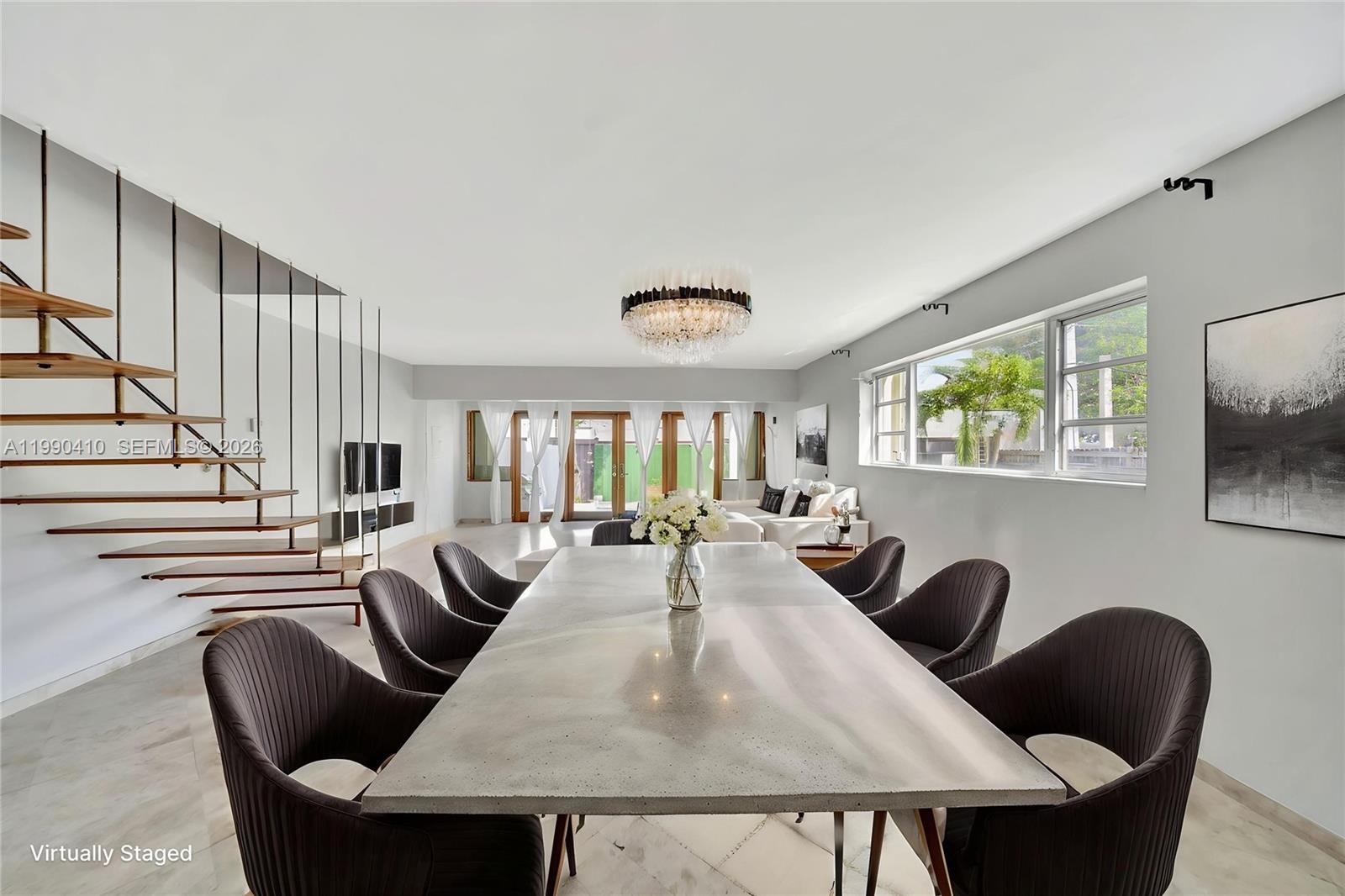 COLLONADE CONDO - Residential