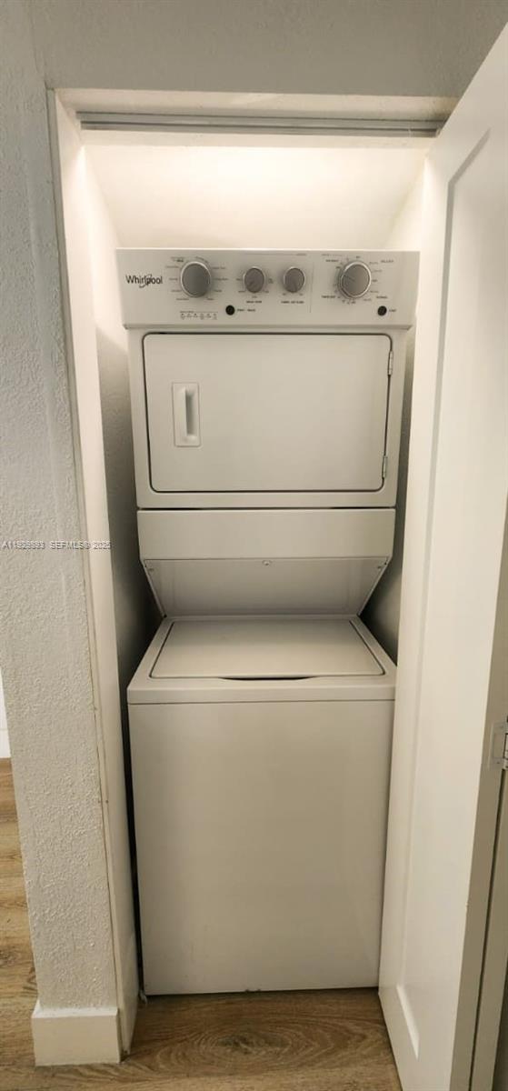 LAUDERDALE VILLAS - Residential Lease