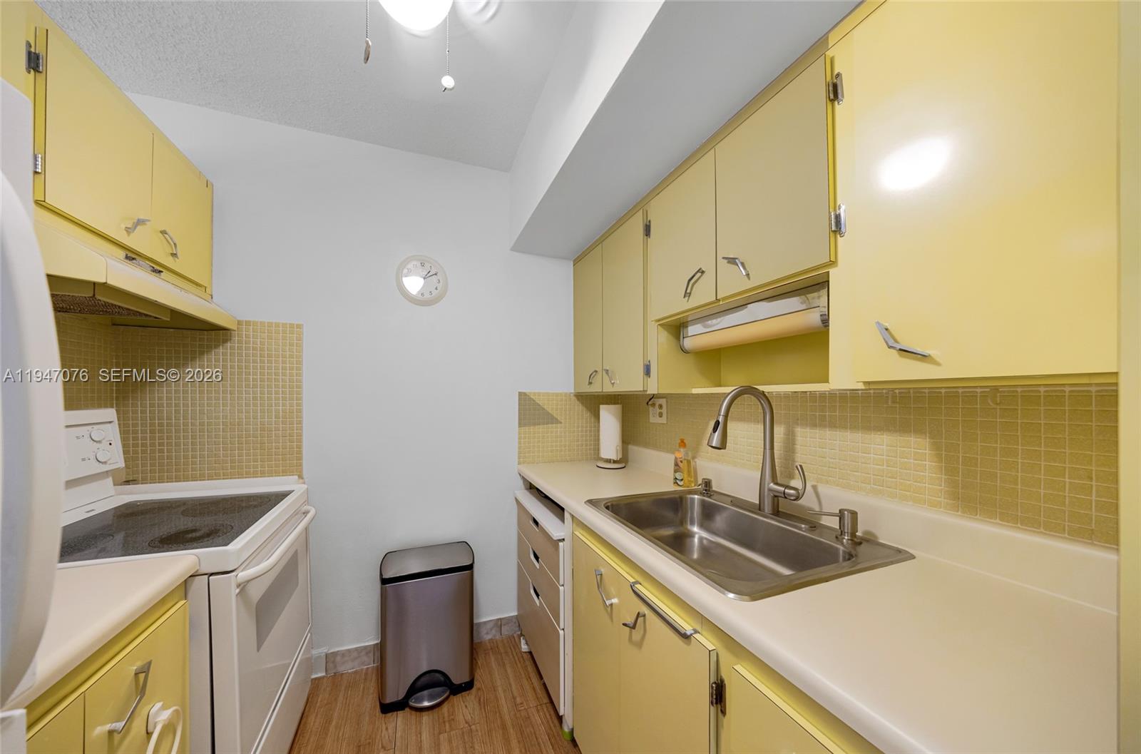 GOLDEN TOWERS NO 2 INC - - Residential