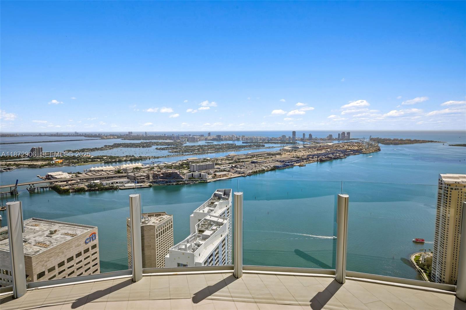300 BISCAYNE BLVD WAY COND - Residential