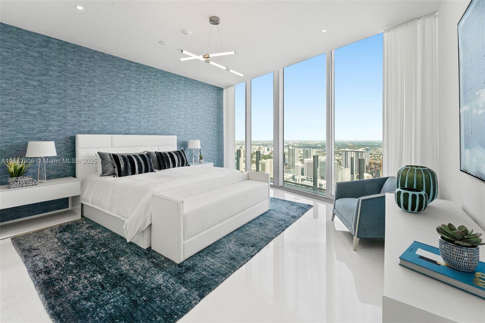 300 BISCAYNE BLVD WAY COND - Residential