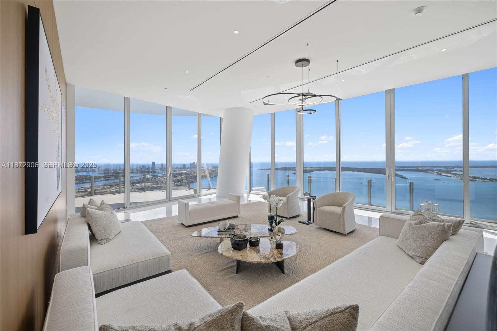 300 BISCAYNE BLVD WAY COND - Residential