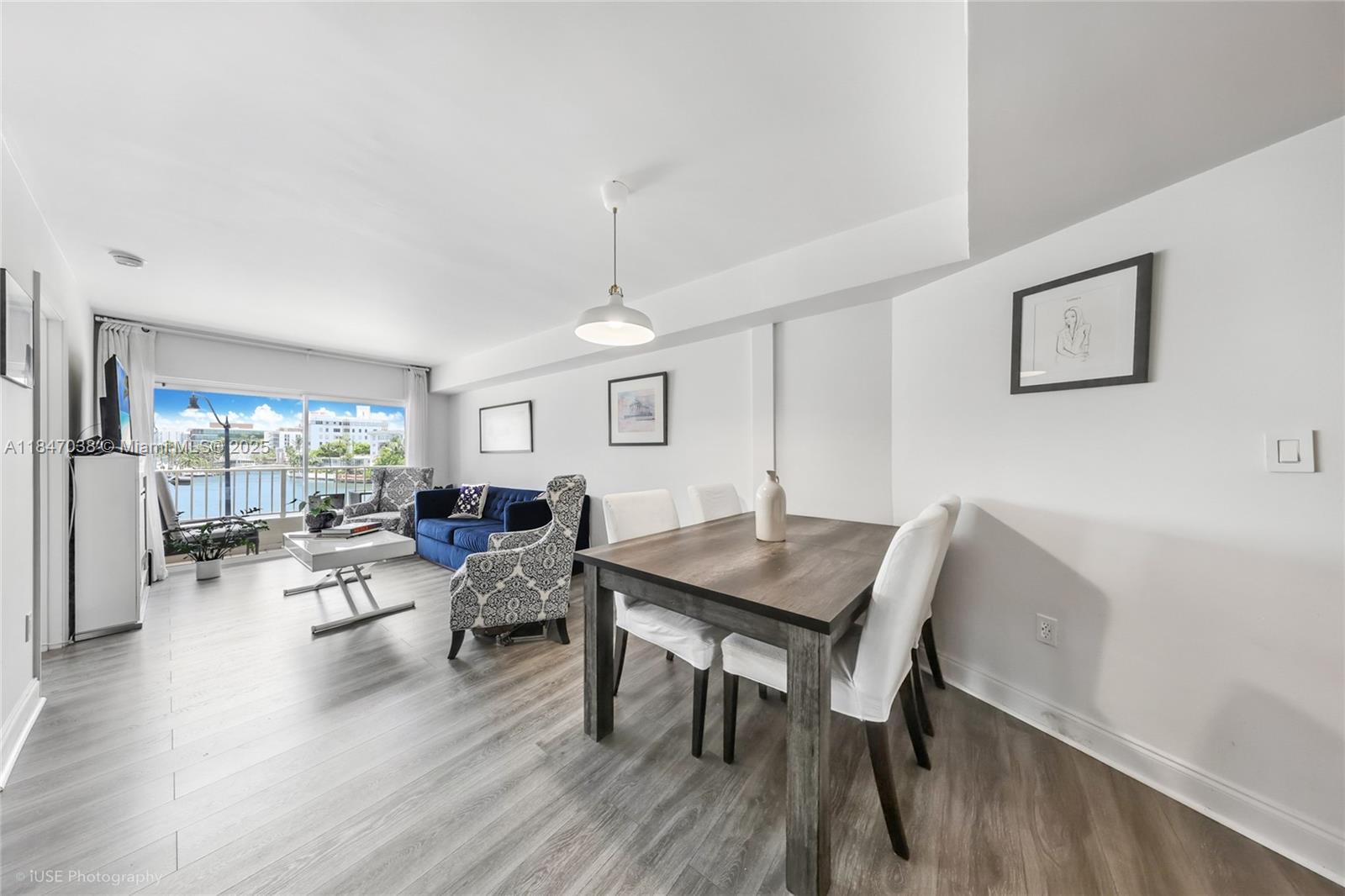 2600 Collins Ave 307