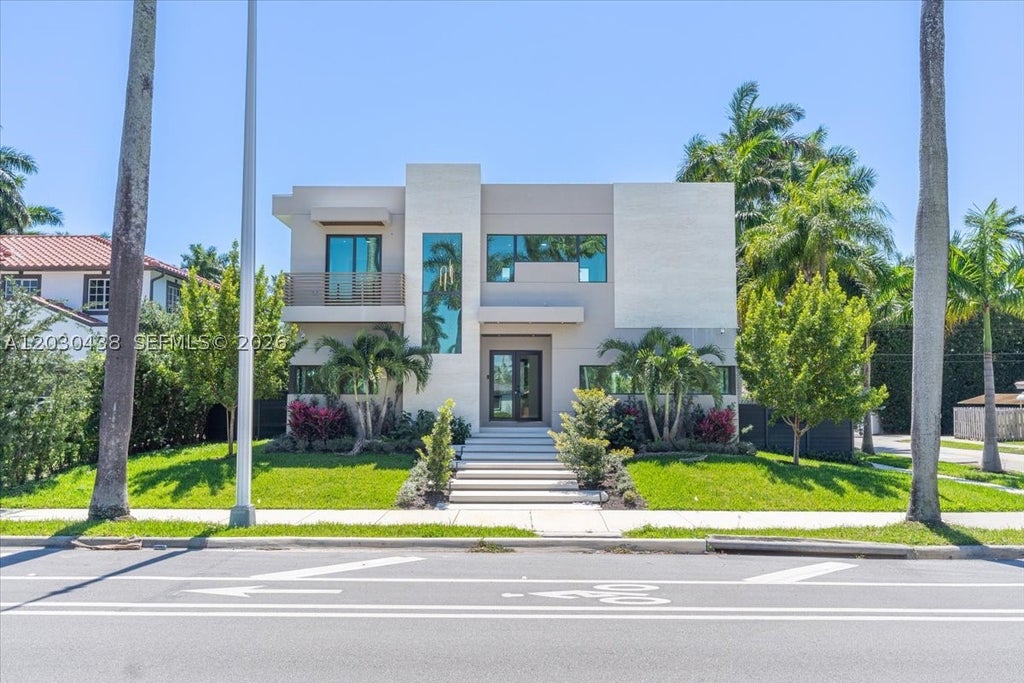 Photo of 1380 Hollywood Blvd, Hollywood, FL 33019 (MLS # A12030438)
