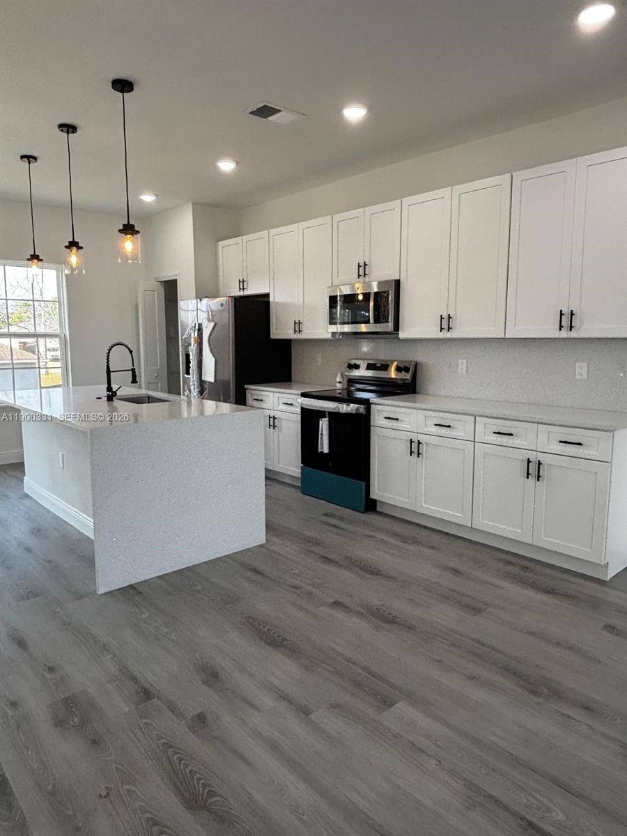 MARION OAKS - Residential