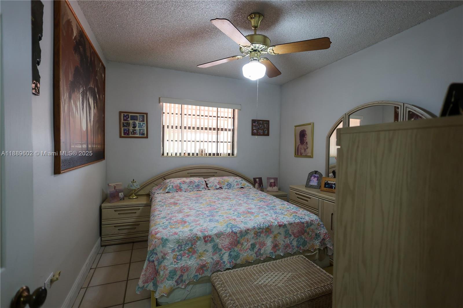 HIALEAH HOMESITES 1ST ADD - Residential