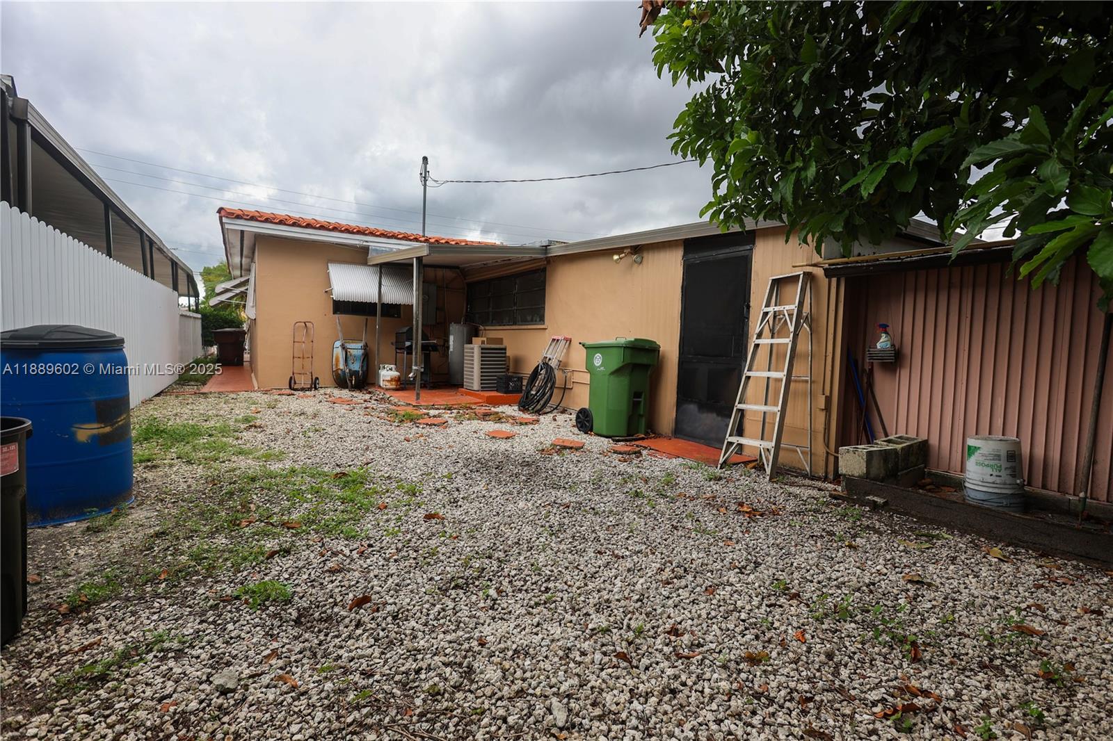 HIALEAH HOMESITES 1ST ADD - Residential
