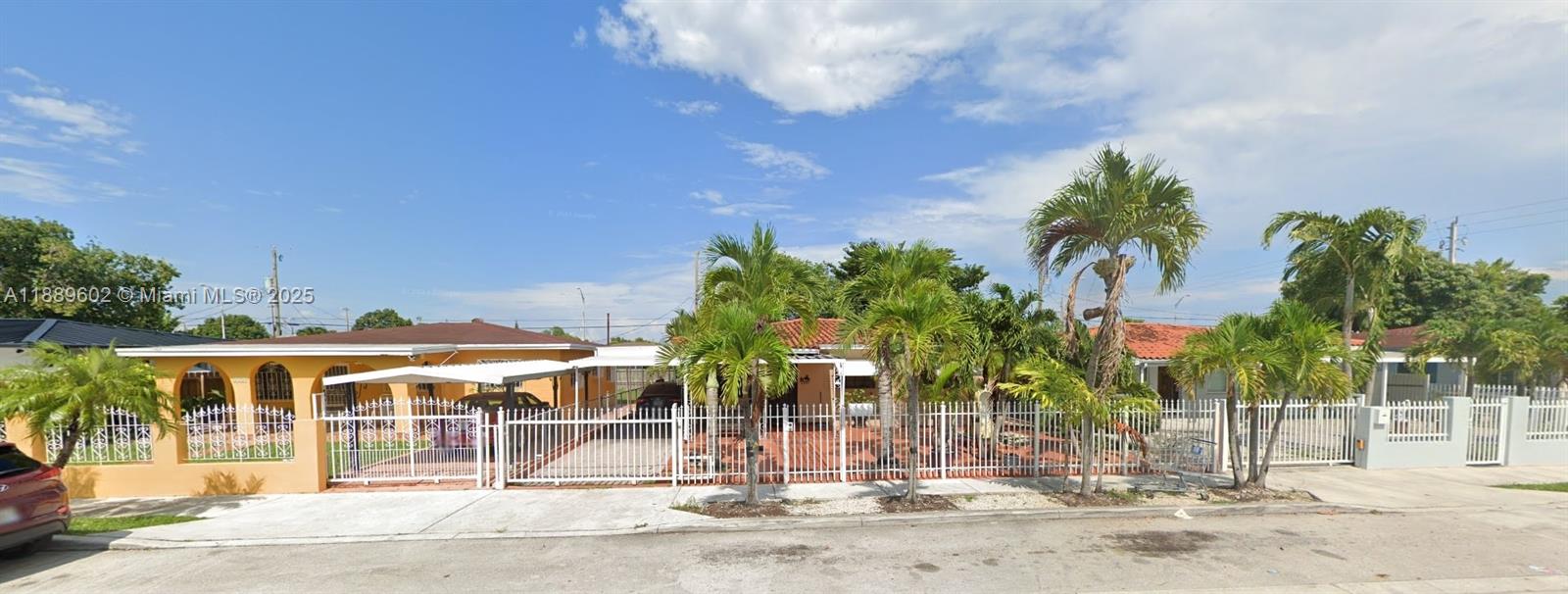 HIALEAH HOMESITES 1ST ADD - Residential