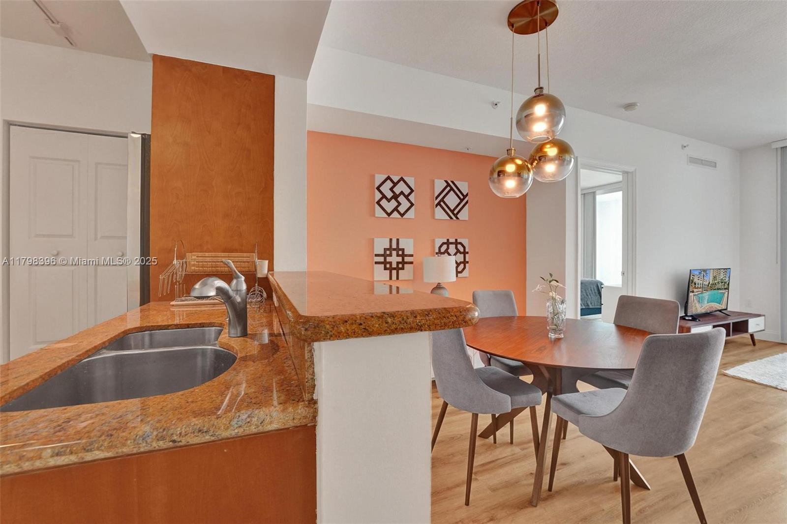 DUO CONDOMINIUM WEST - Residential