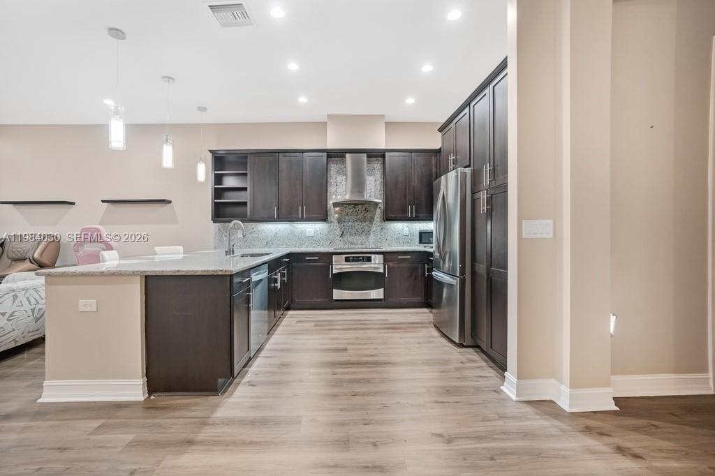 TRAILS AT CANYON - Residential Lease