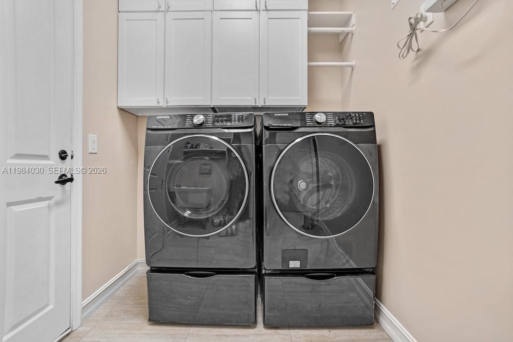 TRAILS AT CANYON - Residential Lease