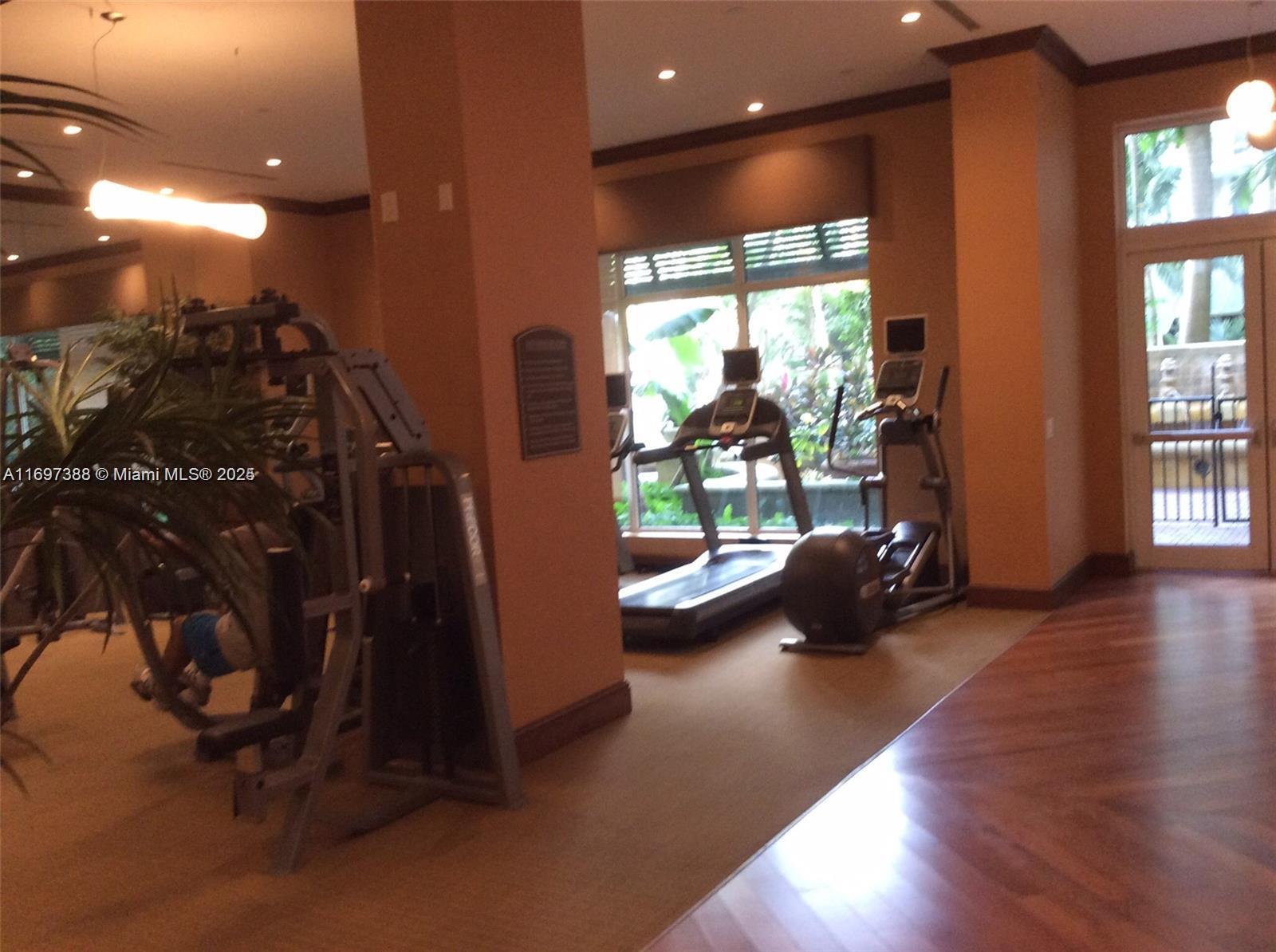 VERANDA CONDO - Residential Lease