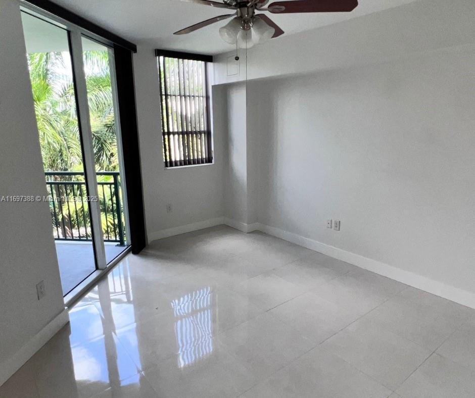 VERANDA CONDO - Residential Lease