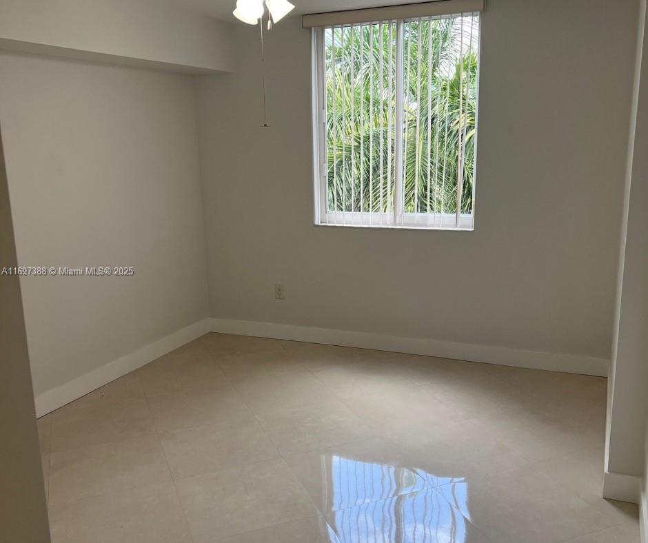 VERANDA CONDO - Residential Lease