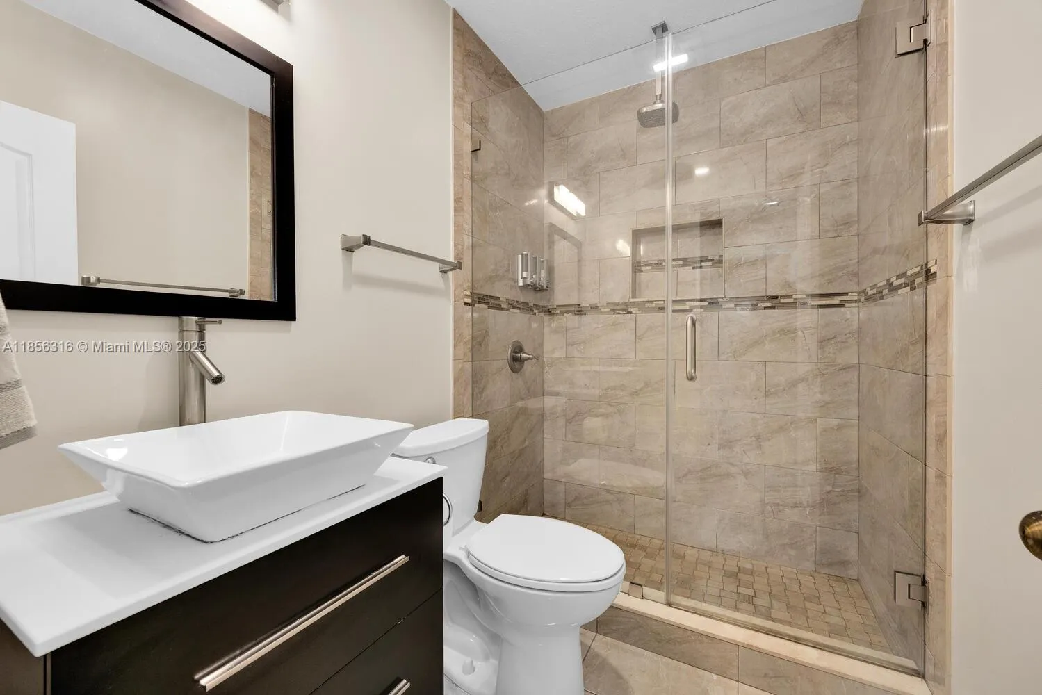 Pinecrest, Florida 33156, United States, ,Residential,Active,192390