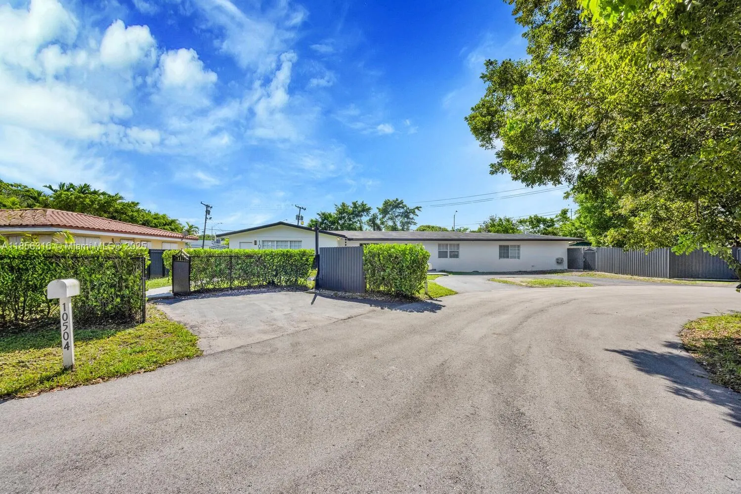 Pinecrest, Florida 33156, United States, ,Residential,Active,192390